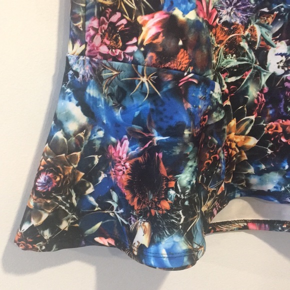 W118 by Walter Baker Dee Printed Skirt Size LARGE - Picture 8 of 12